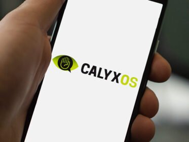 CalyxOS on Google Pixel 4a